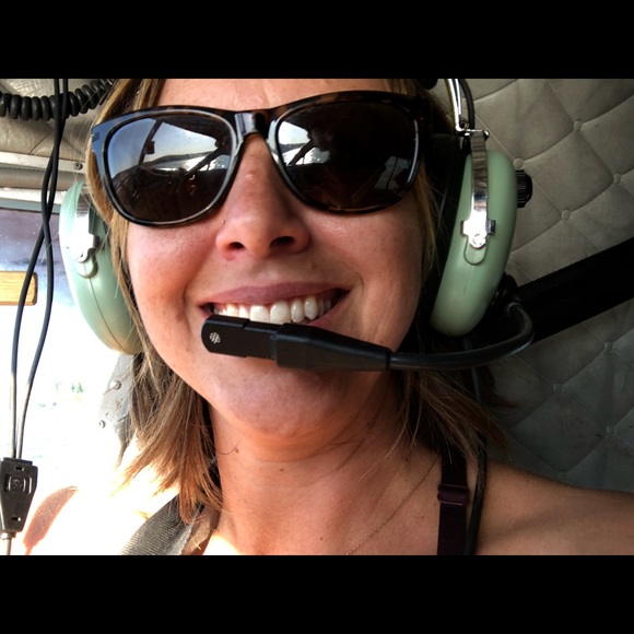 Meet your Posher, Laura - Picture 1 of 1